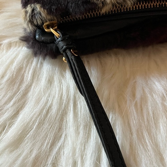 Marc by Marc Jacobs Too Hot To Party Black White Polka-dot Fur Fold Clutch - Picture 6 of 8